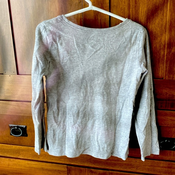 Carter’s kid long sleeve shirt, gray pink and black size 6 - Picture 2 of 3